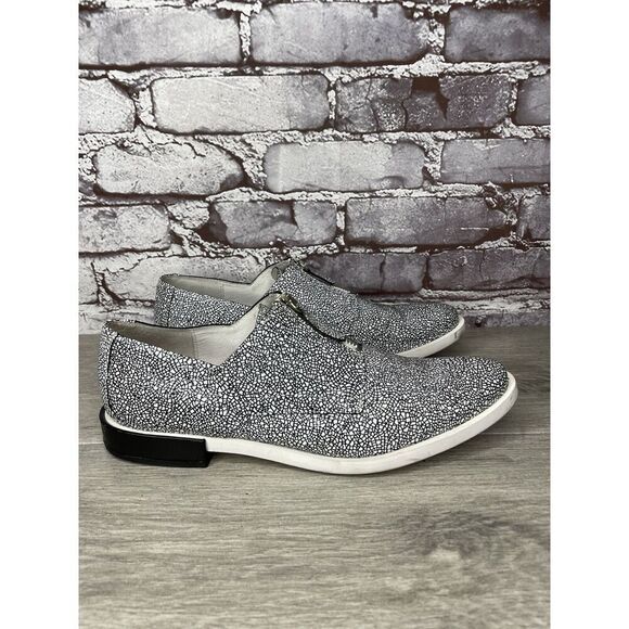 Miista London Black White Leather Cracked Print Center Zip Shoes Women 39EU/8.5M - Picture 3 of 16